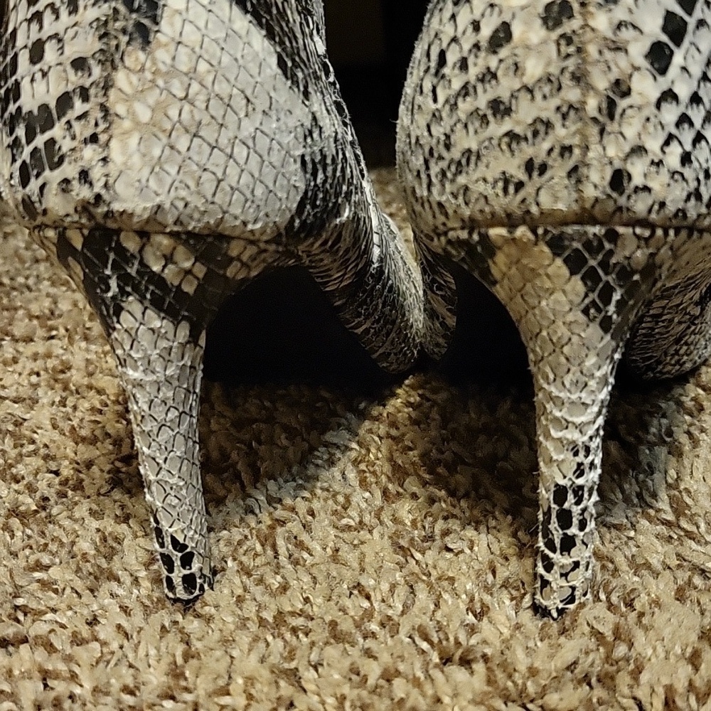 Snakeskin Ankle Boots side zip size 7 - Picture 9 of 11